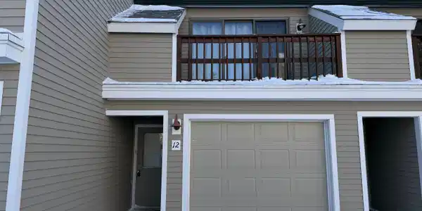 14 Tripyramid Way