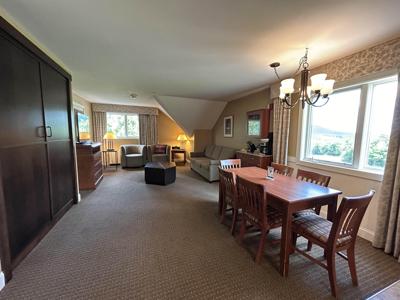 302 Qtr.1, 89 Grand Summit Way