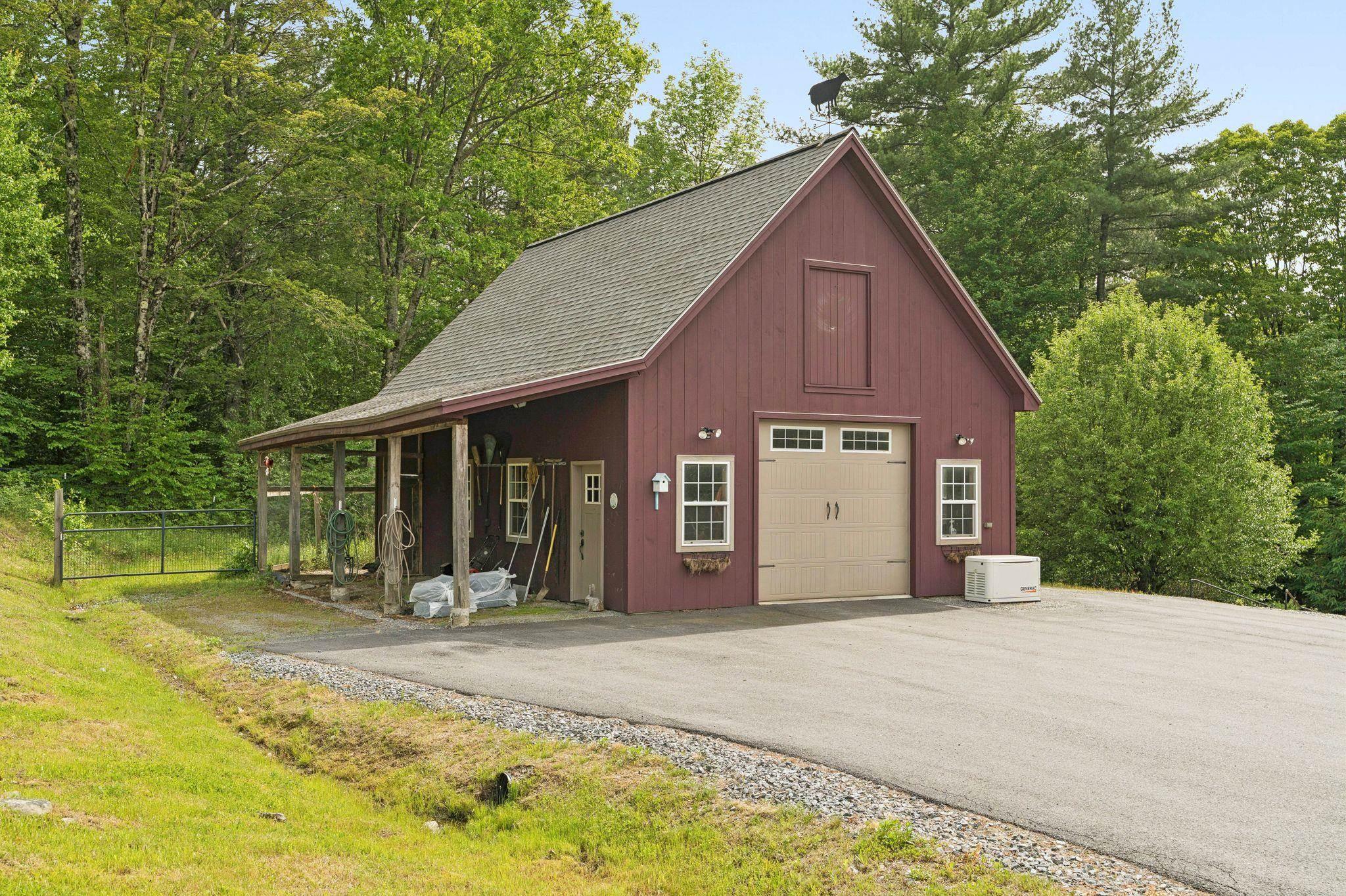 Image 4: Oversized Garage/Barn Image 4: Oversized Garage/Barn