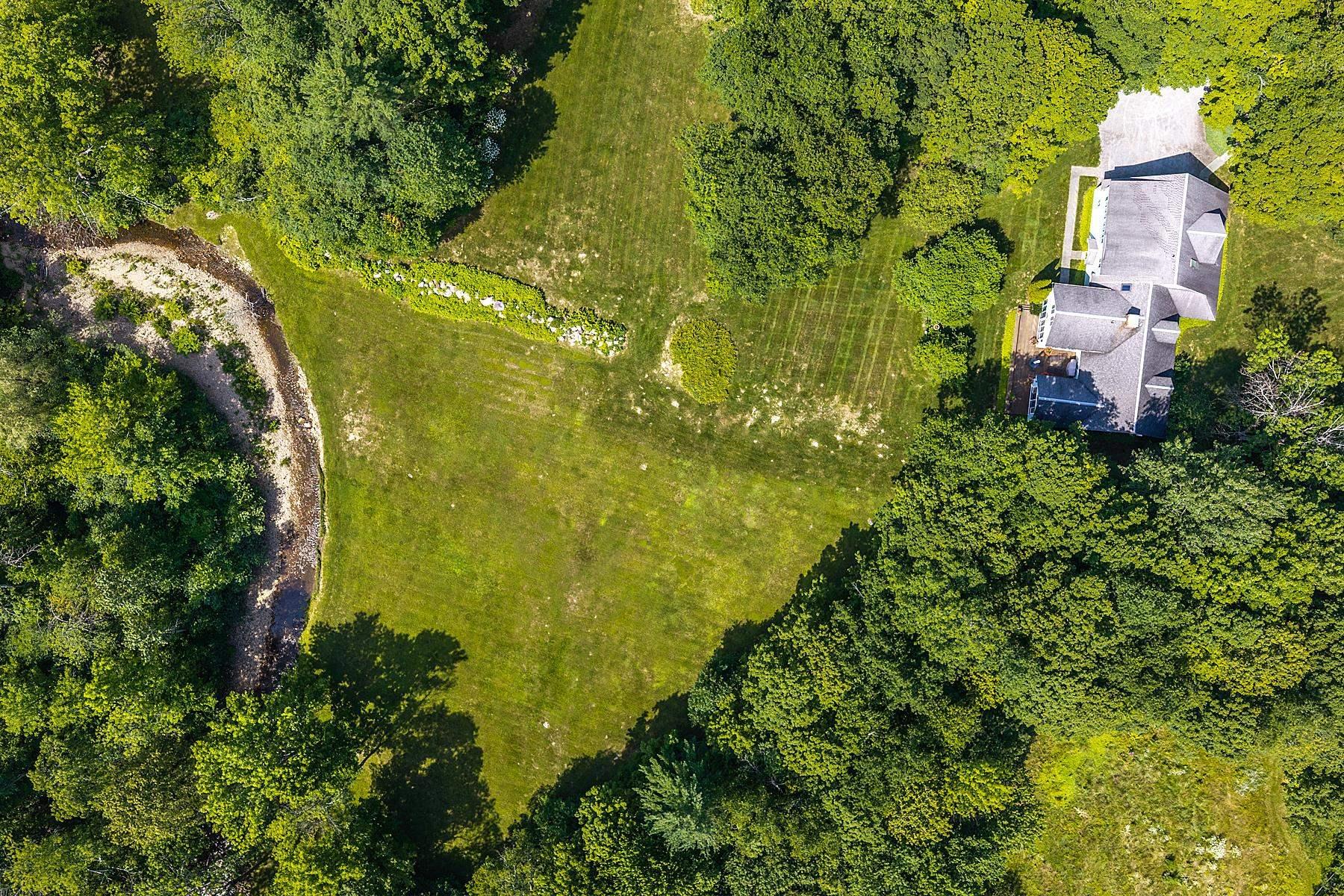 Image 1: 5 bedroom home with view and a brook Image 1: 5 bedroom home with view and a brook