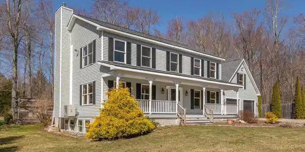 360 Mending Walls Road