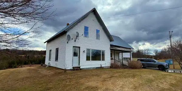 2570 Maple Hill Road