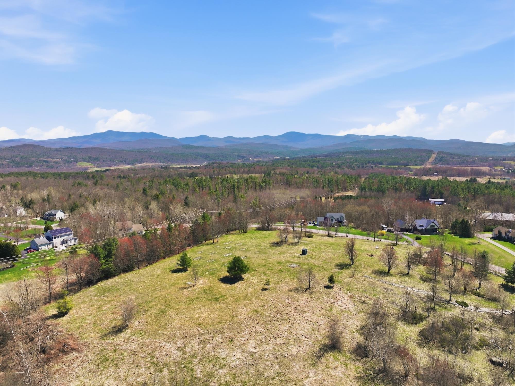 Image 4: Green Mountains East