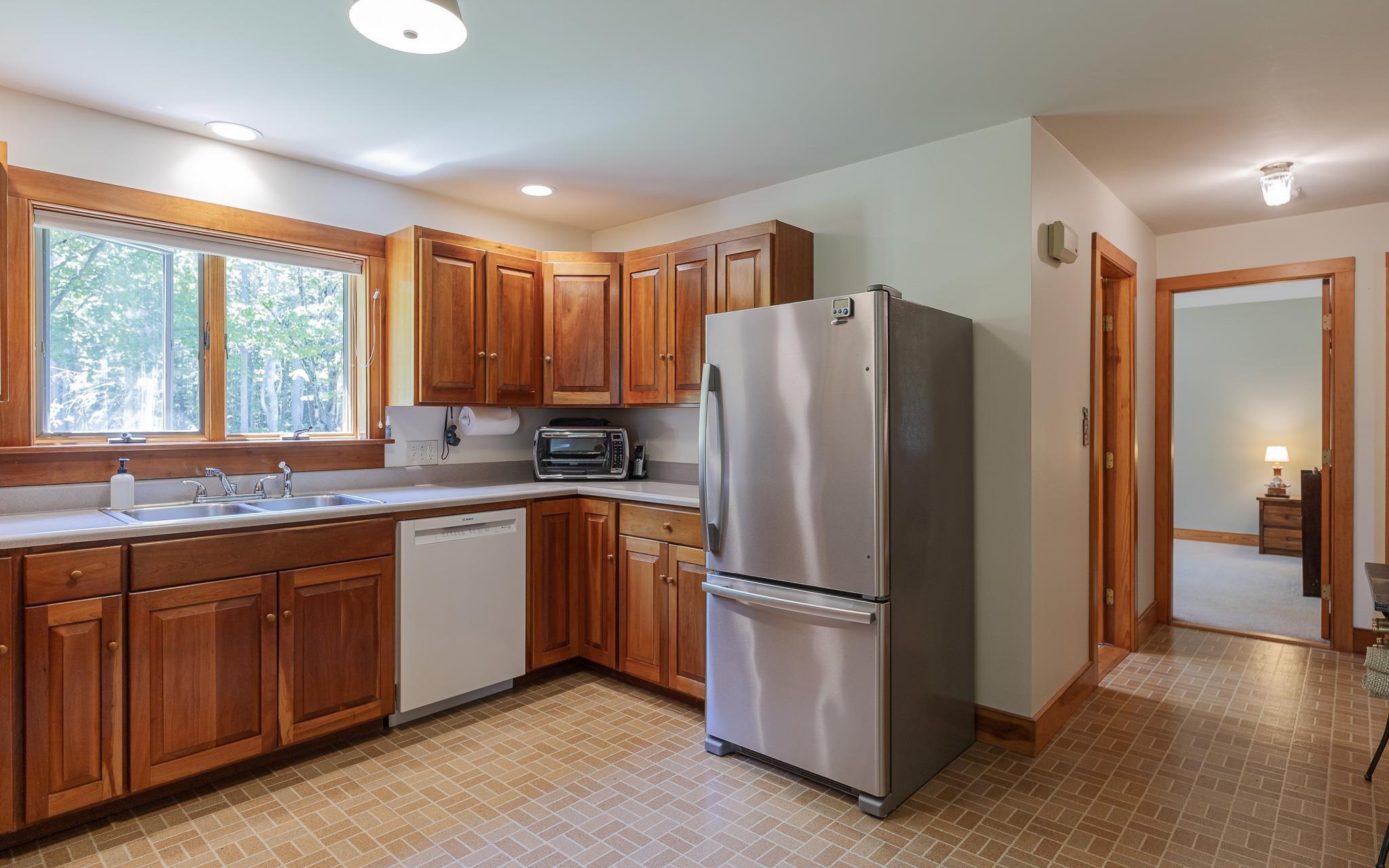 Image 4: Kitchen Vue North Image 4: Kitchen Vue North