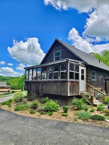 51 Pleasant Street
