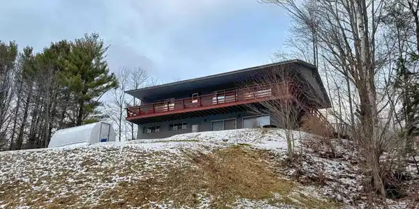 72 Foisy Hill Road