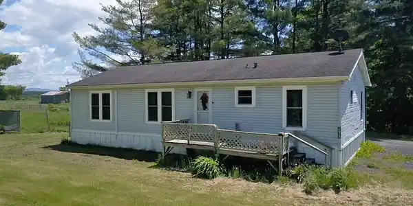 2475 Town Line Road