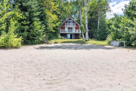 665 Lakeshore Drive