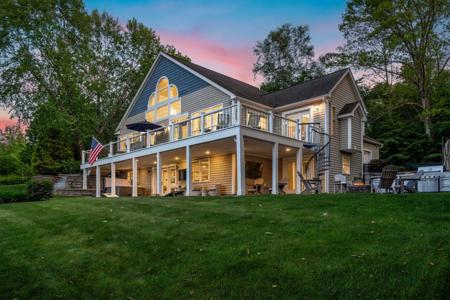 116 Upper Mile Point Drive