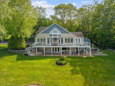 116 Upper Mile Point Drive