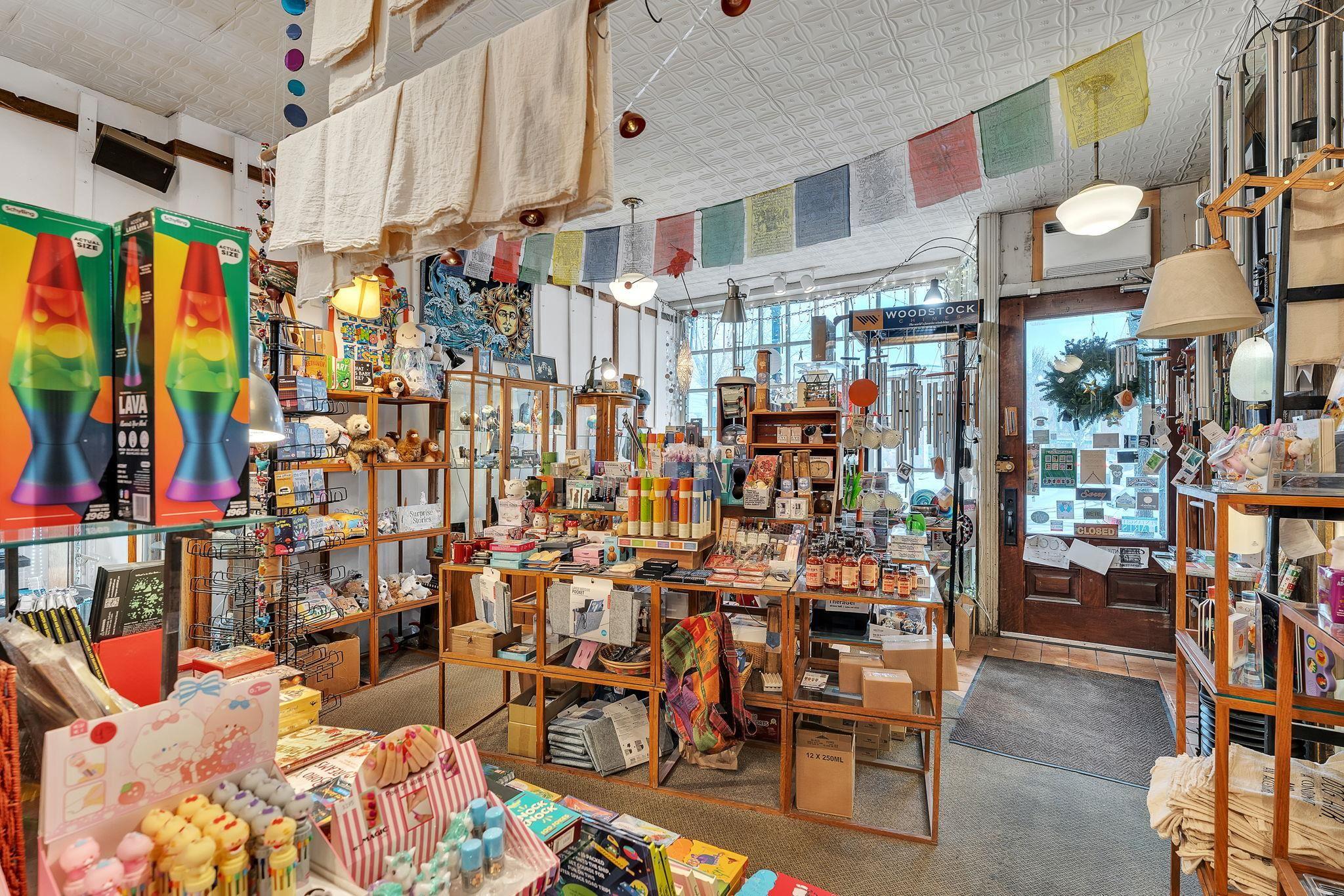 Image 2: Main Level Unicorn Gift Shop