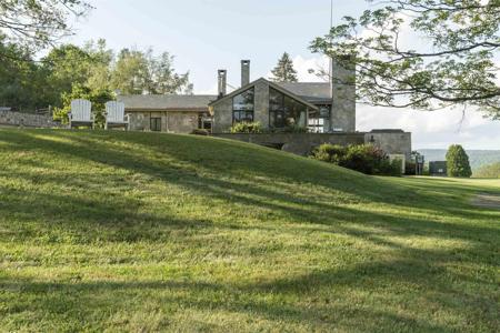 611 Simmons Road