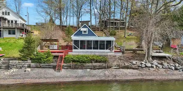 268 Lakeside Lane