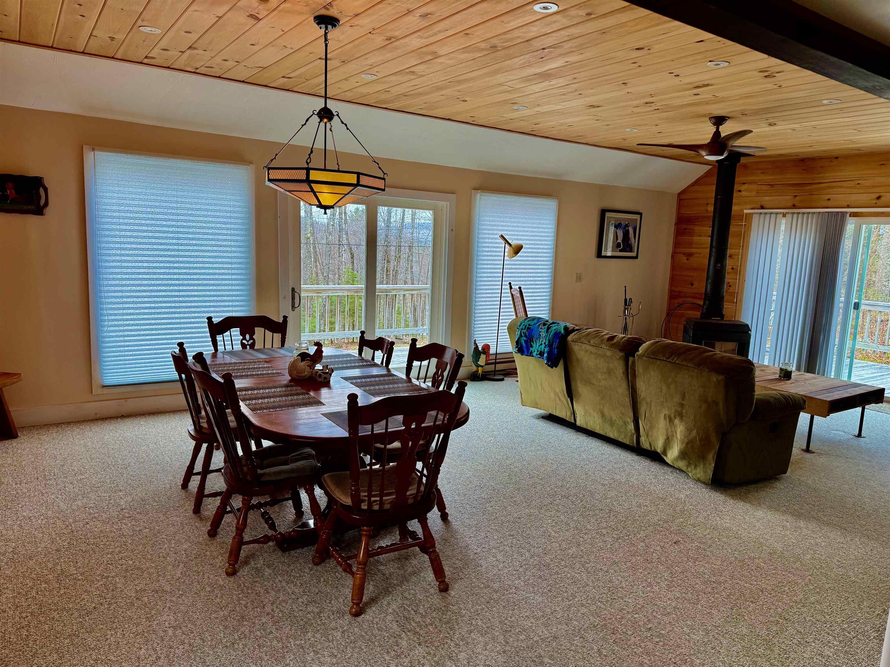 Image 3: Dining/Living area