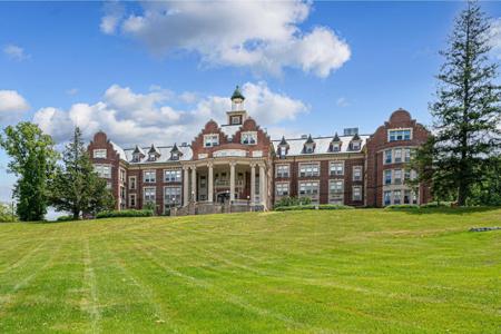 15 Mount St. Mary's Way
