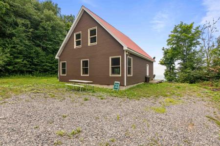 942 Deer Run Lane