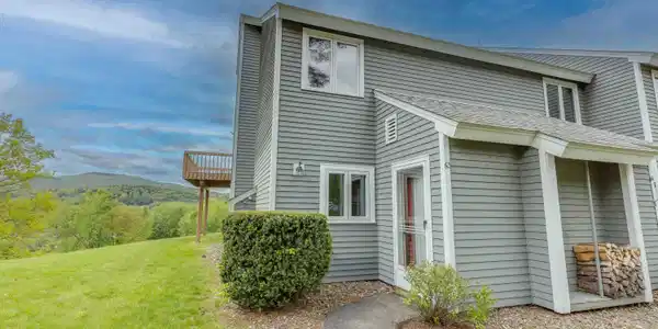 9 Pine Arden Drive