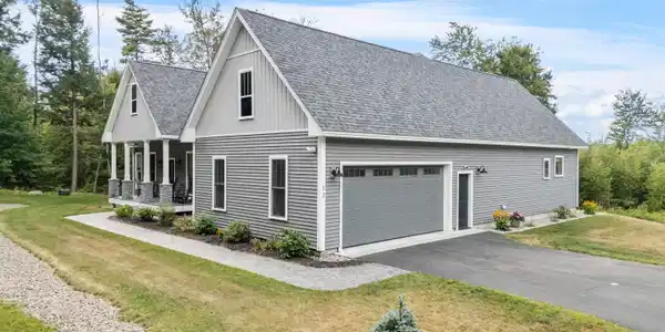 12 Lisden Drive