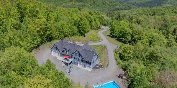 25 Sugarwood Lane