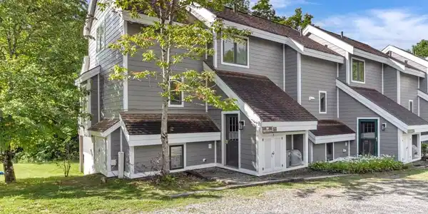 Image 4: Mountain Brook - Exterior front