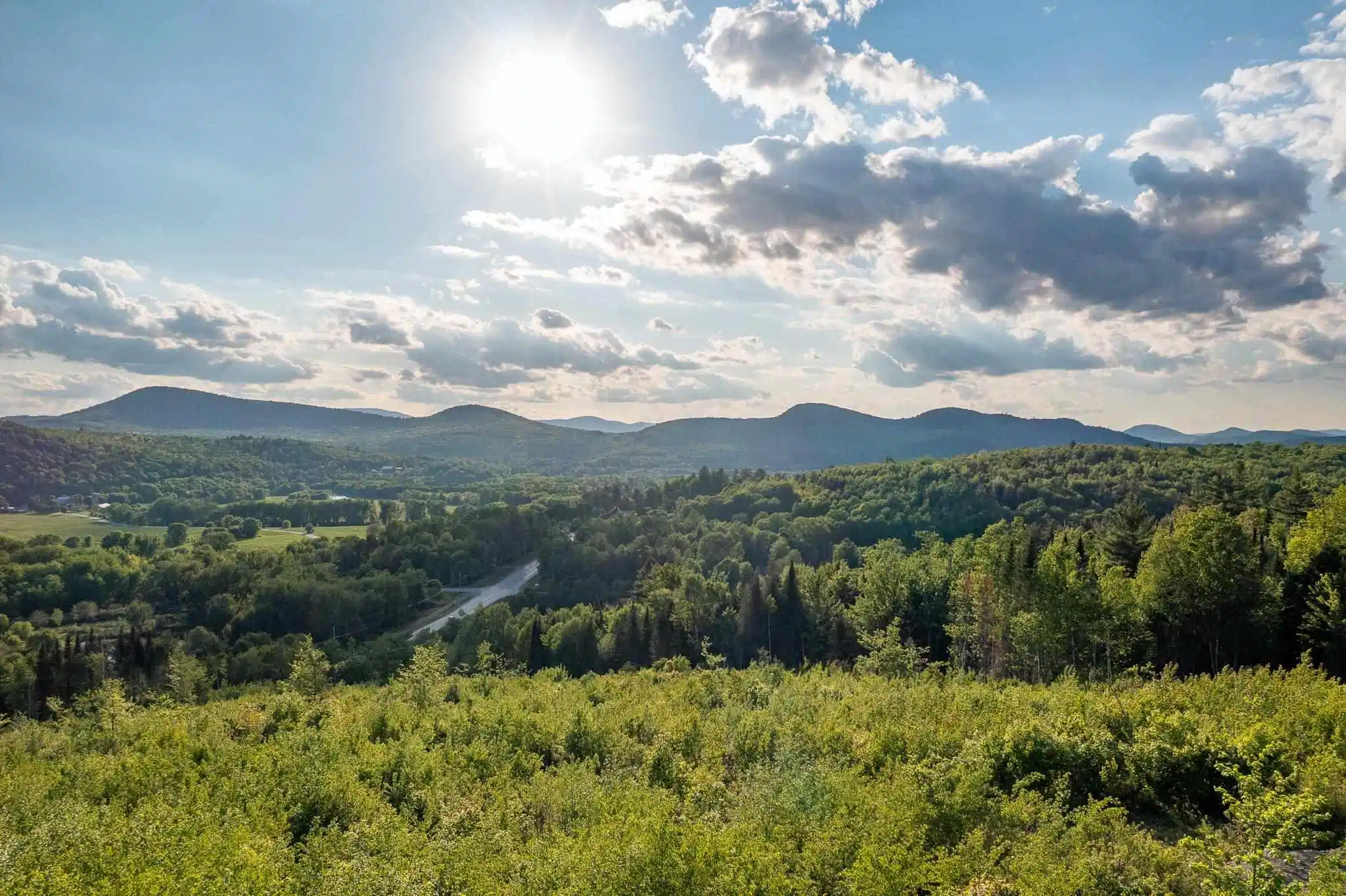 Image 1: Views Image 1: Views