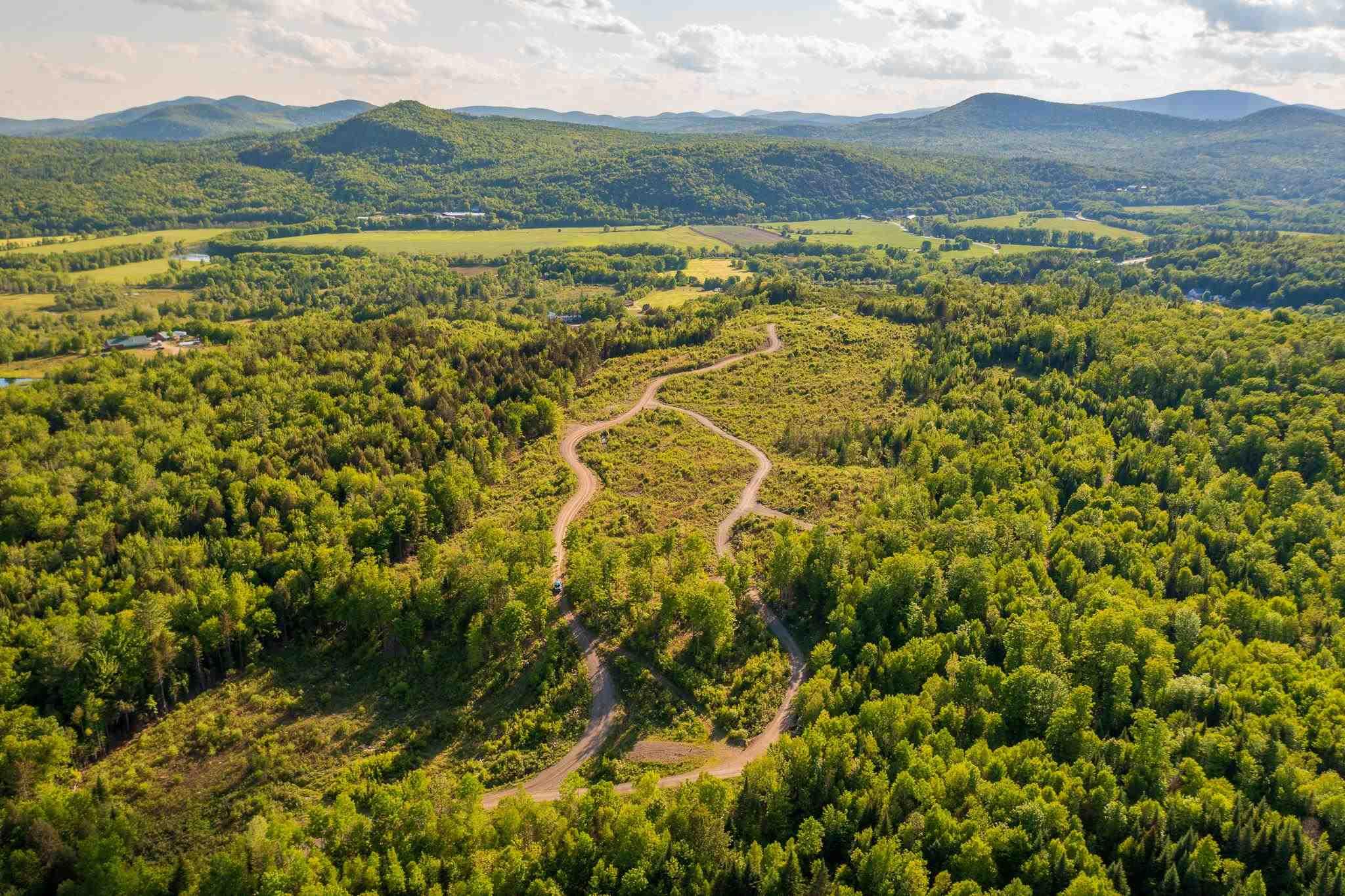 Image 3: Roads in Place Image 3: Roads in Place