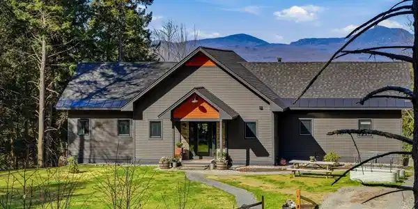 545 Stagecoach Lane