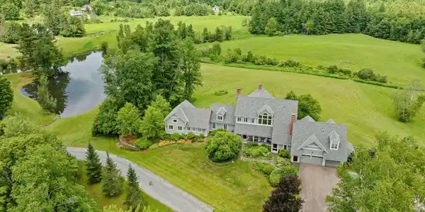 1109 East Warren Road