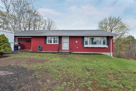 43 School House Hill Road