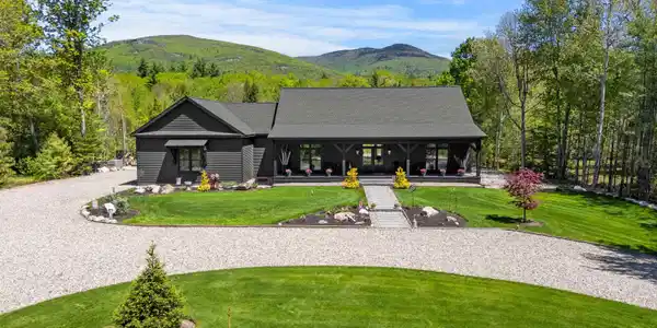 21 Mountain Shadows Road