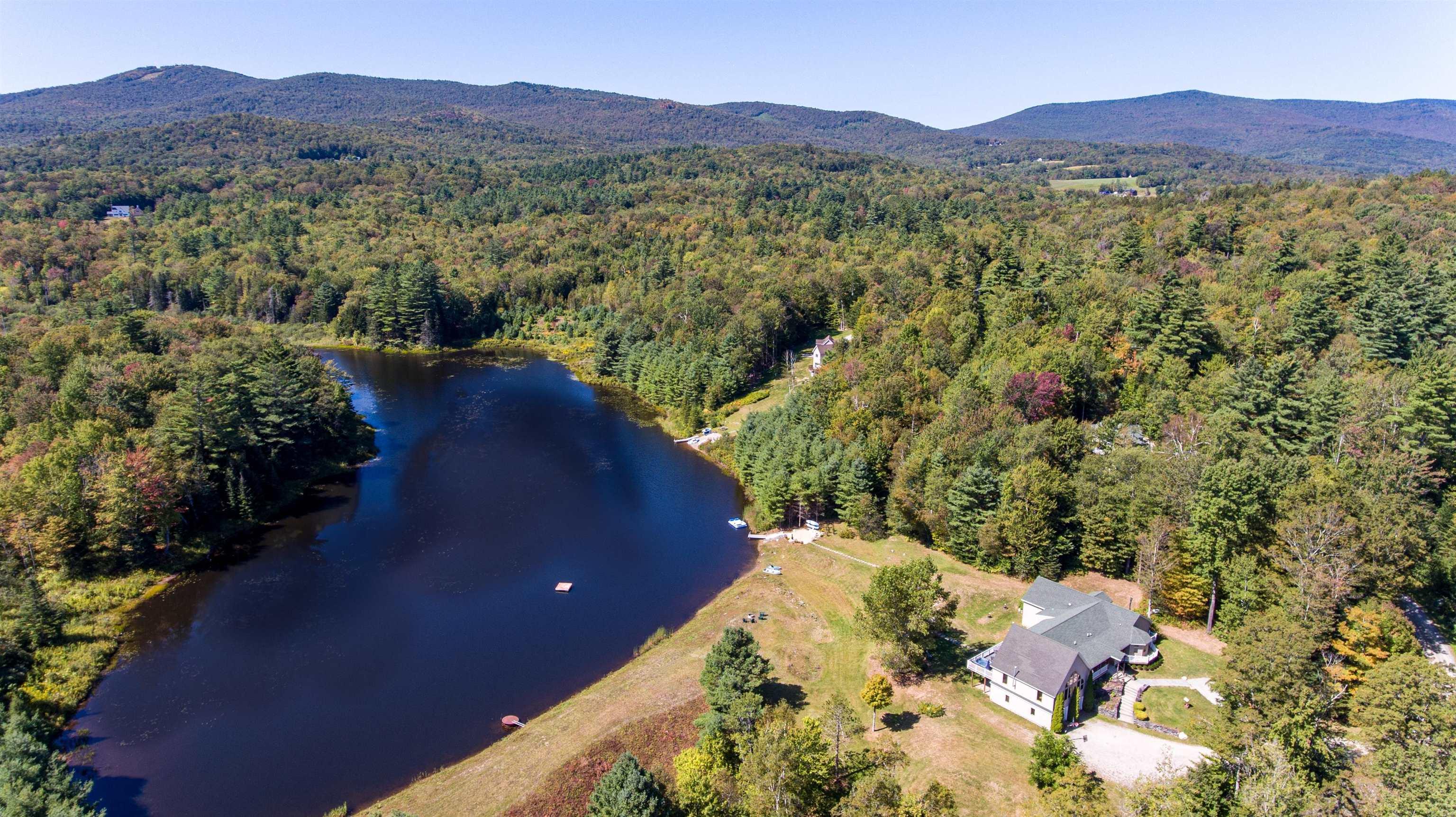 Image 3: Your own private swimming pond!