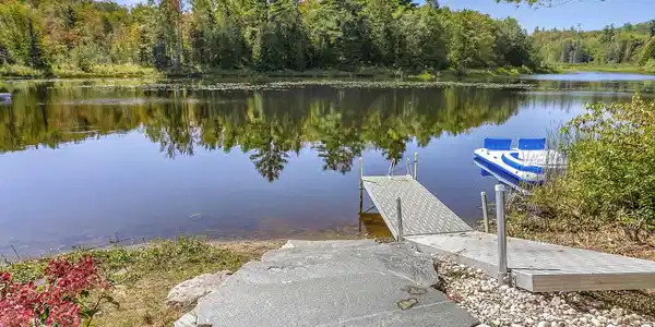 Image 4: Jump off the dock!