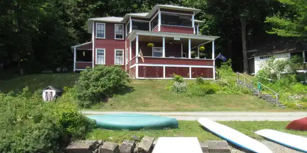 Image 2: Easy Access to the Beach and Dock