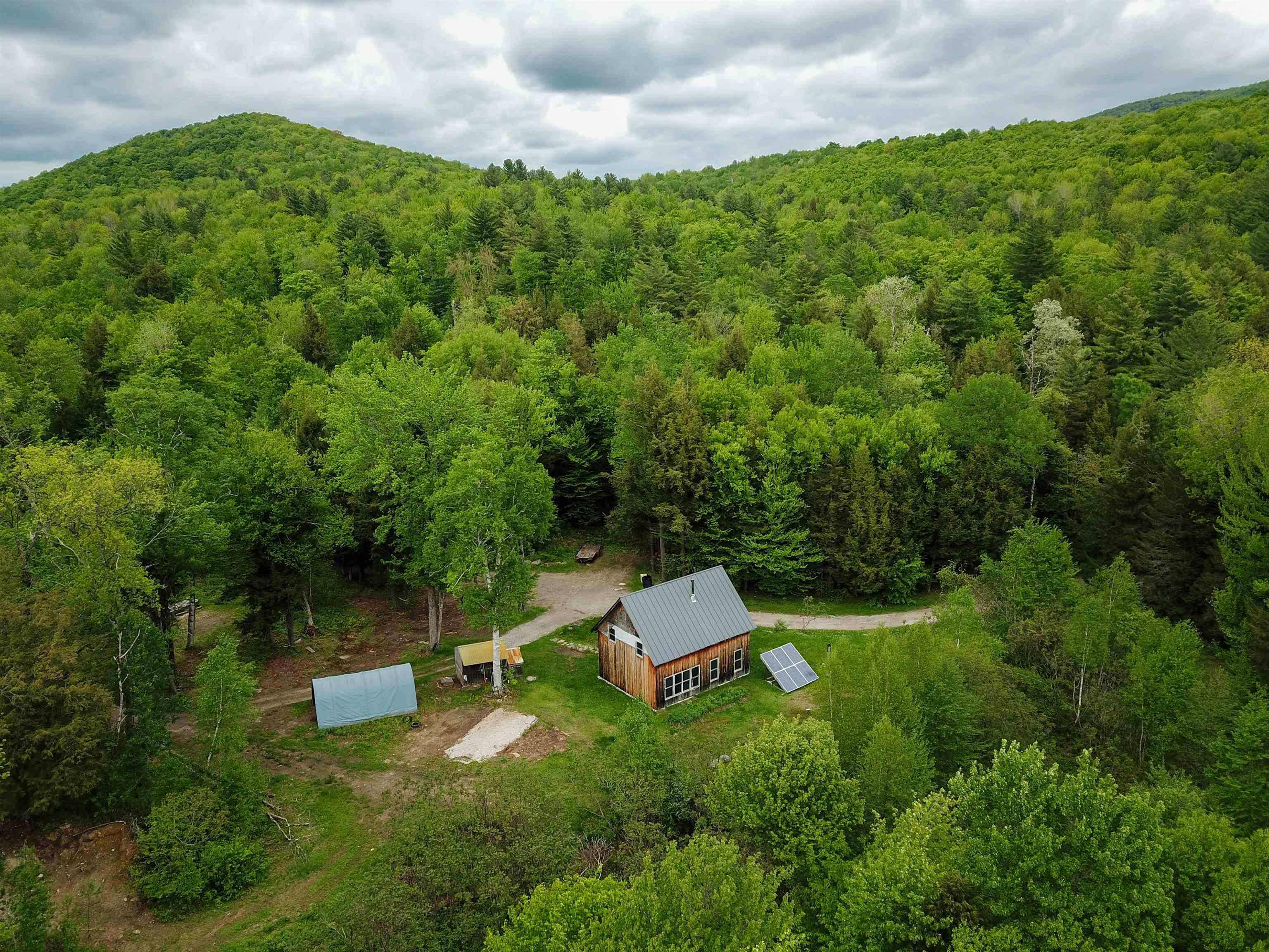Image 2: 100 Acres with Cabin Image 2: 100 Acres with Cabin