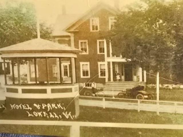 Image 3: Historic Photo Image 3: Historic Photo