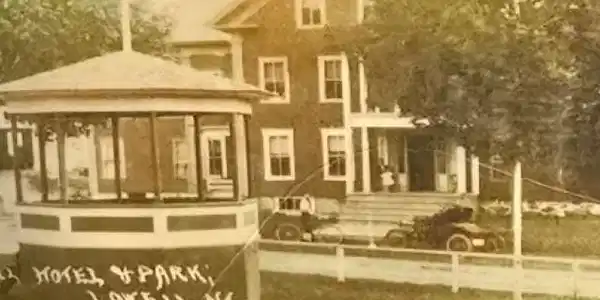 Image 3: Historic Photo