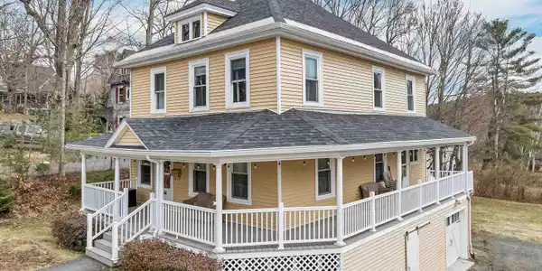 124 Pleasant Street