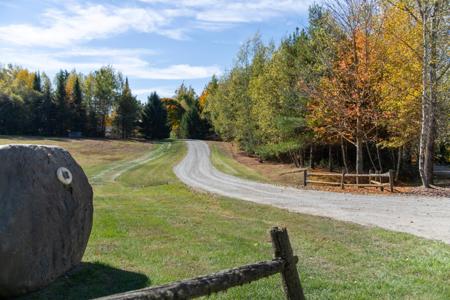 418 Elmore Mountain Road