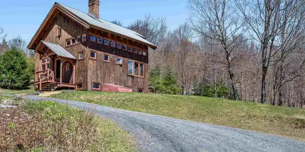 29 Schoolhouse Brook Lane
