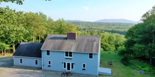 228 Farwell Lane