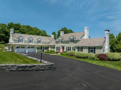 318 Spring Hill Lane