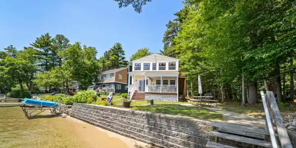 585 Wansor Road