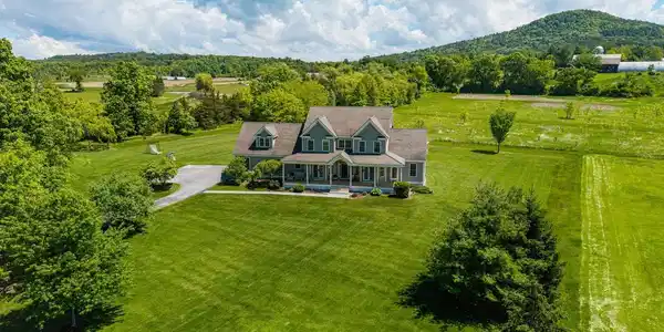 449 Palmer Lane