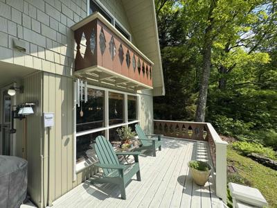 38 Snow Road