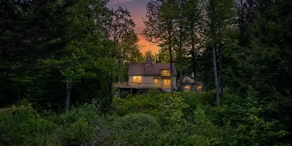 269 Knowles Hill Road