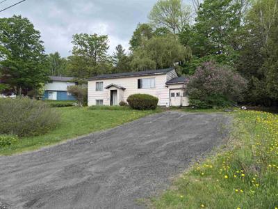 7 Meadow Wood Drive