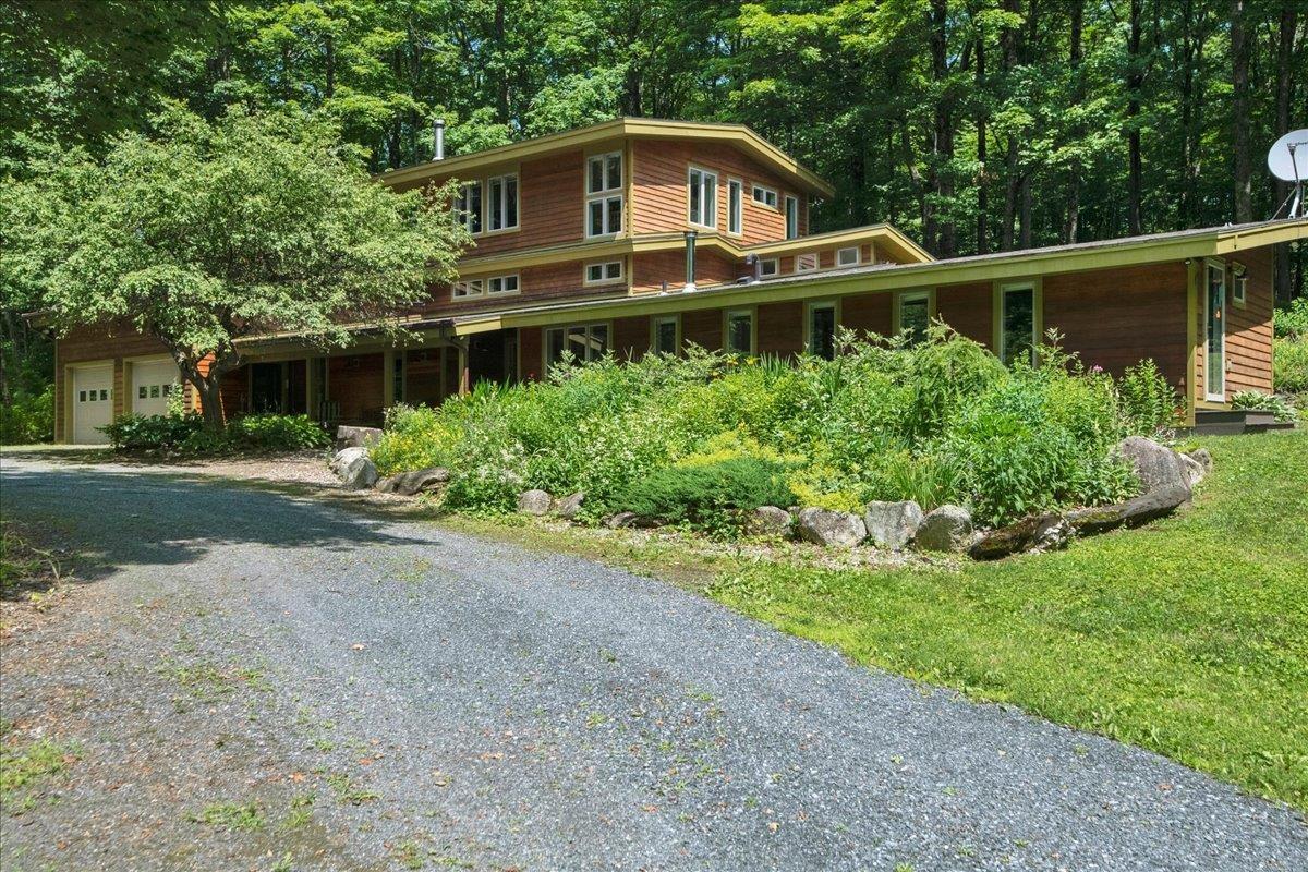 Image 1: Front of home Image 1: Front of home