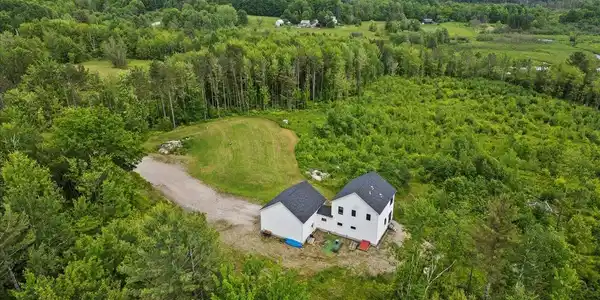 27 Hidden View Road
