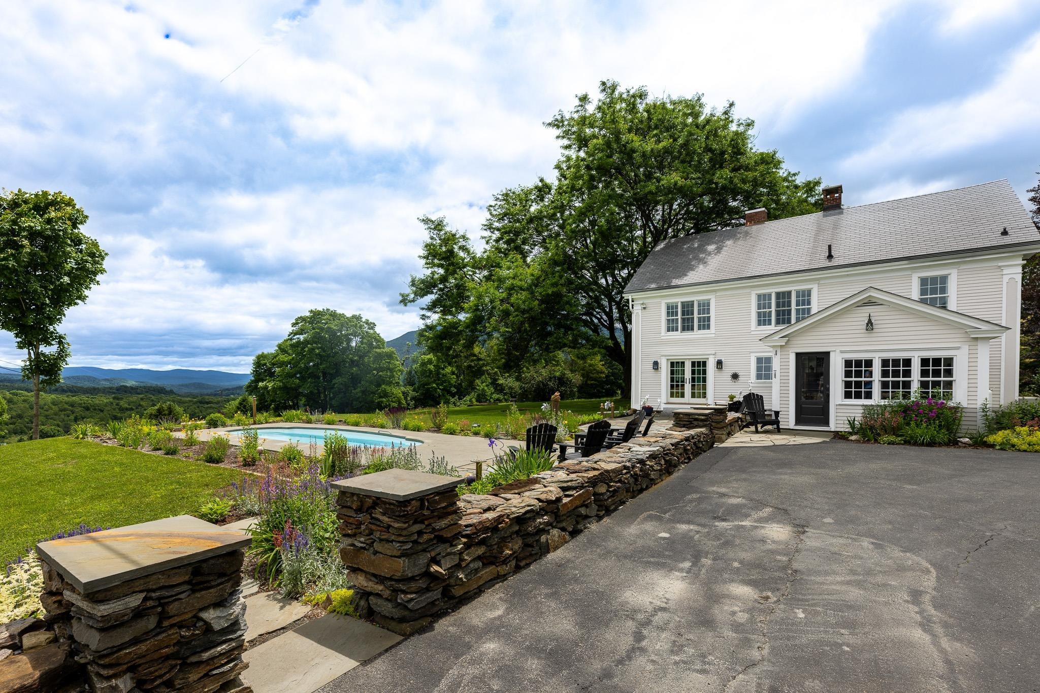 Image 4: Looking at the house from the barn. Image 4: Looking at the house from the barn.