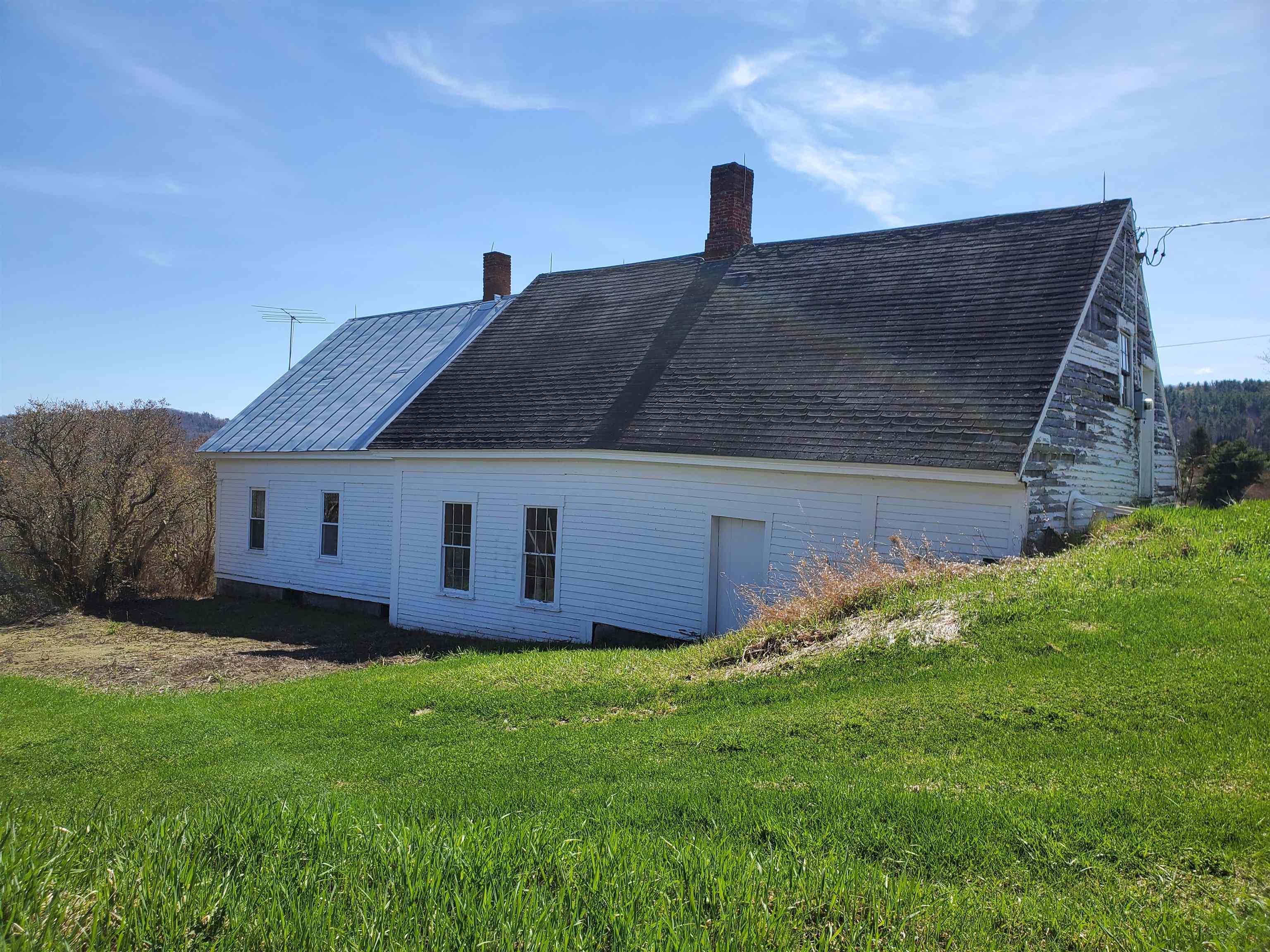 Image 2: Back of House & Garden Space